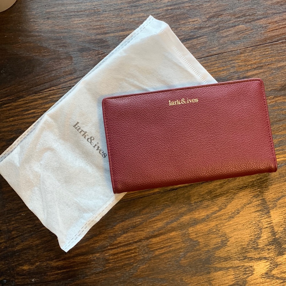 Lark&ives Wallet